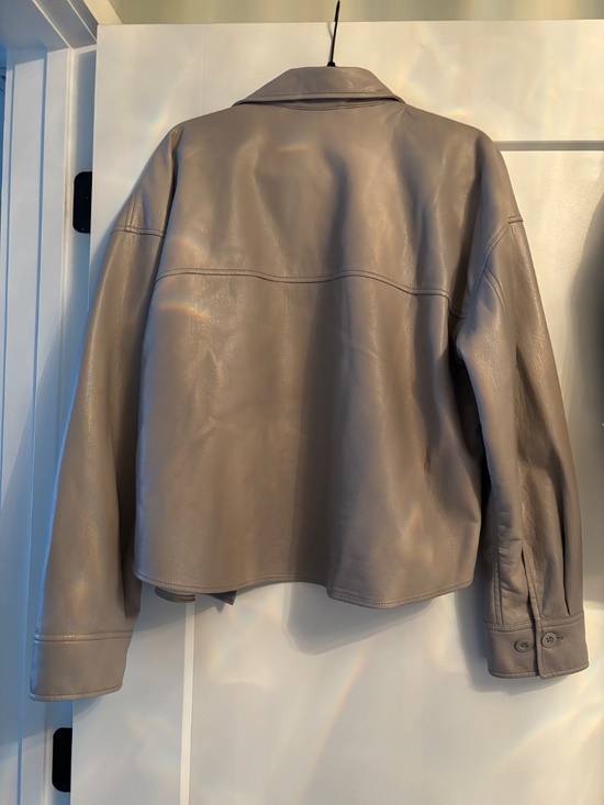 Aritzia Babaton Shirt Jacket - Picture 3 of 3